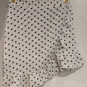 Adorable asymmetrical polka dot mini skirt size L